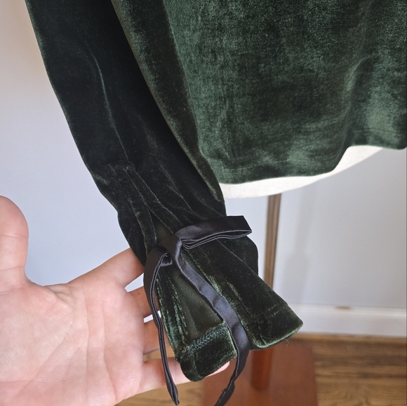 Anthropologie, New Hunter Green Velvet Lace-up Open Back Shirt Top Size Large - Picture 8 of 13